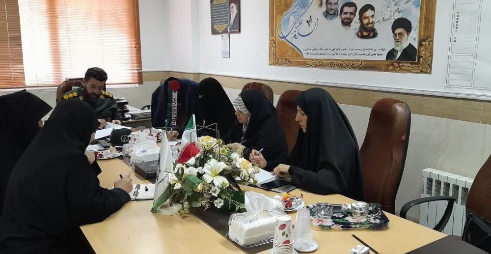 برگزاری جلسه اعضای شورای خواهران با موضوع اجرای برنامه های ابلاغی سازمان با حضور مسئول سازمان بسیج مهندسین استان قم برگزاری جلسه اعضای شورای خواهران با موضوع اجرای برنامه های ابلاغی سازمان با حضور مسئول سازمان بسیج مهندسین استان قم