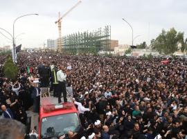 سنگ تمام مردم غیور شهر مقدس قم در بدرقه و تشییع پیکر مطهر شهدای راه خدمت