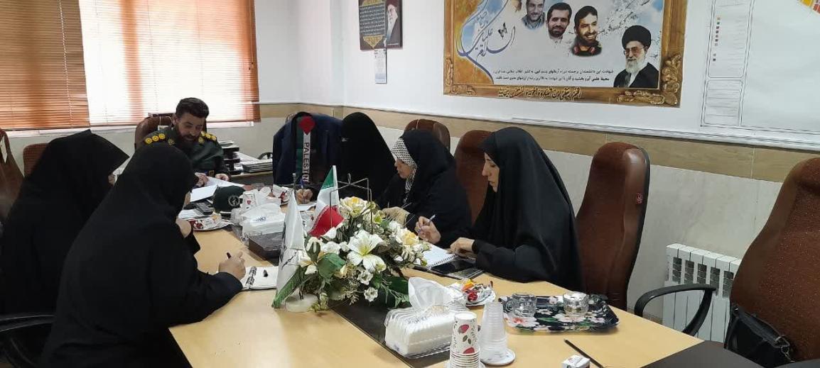 برگزاری جلسه اعضای شورای خواهران با موضوع اجرای برنامه های ابلاغی سازمان با حضور مسئول سازمان بسیج مهندسین استان قم برگزاری جلسه اعضای شورای خواهران با موضوع اجرای برنامه های ابلاغی سازمان با حضور مسئول سازمان بسیج مهندسین استان قم