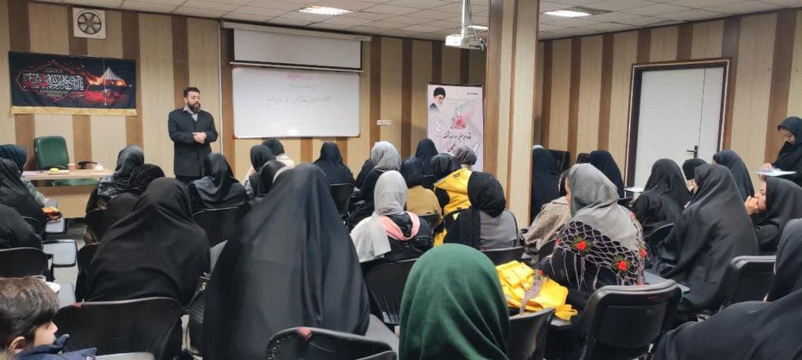  برگزاری نشست بصیرتی  با موضوع بیان حوادث ۹ دیماه سال ۸۸  و بزرگداشت دهه بصیرت و هفته مقاومت